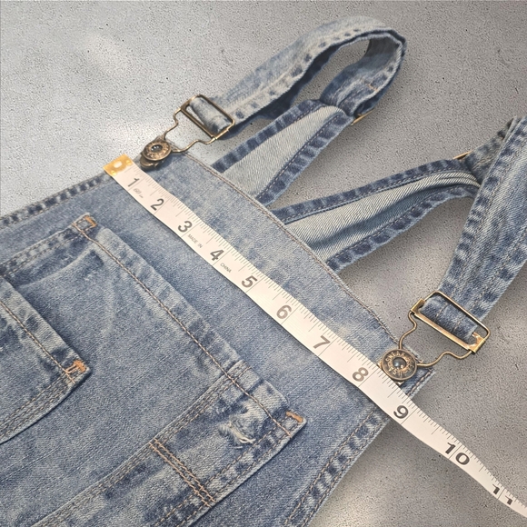 Altar'd State Denim Overall Shorts Size Large - Picture 10 of 12